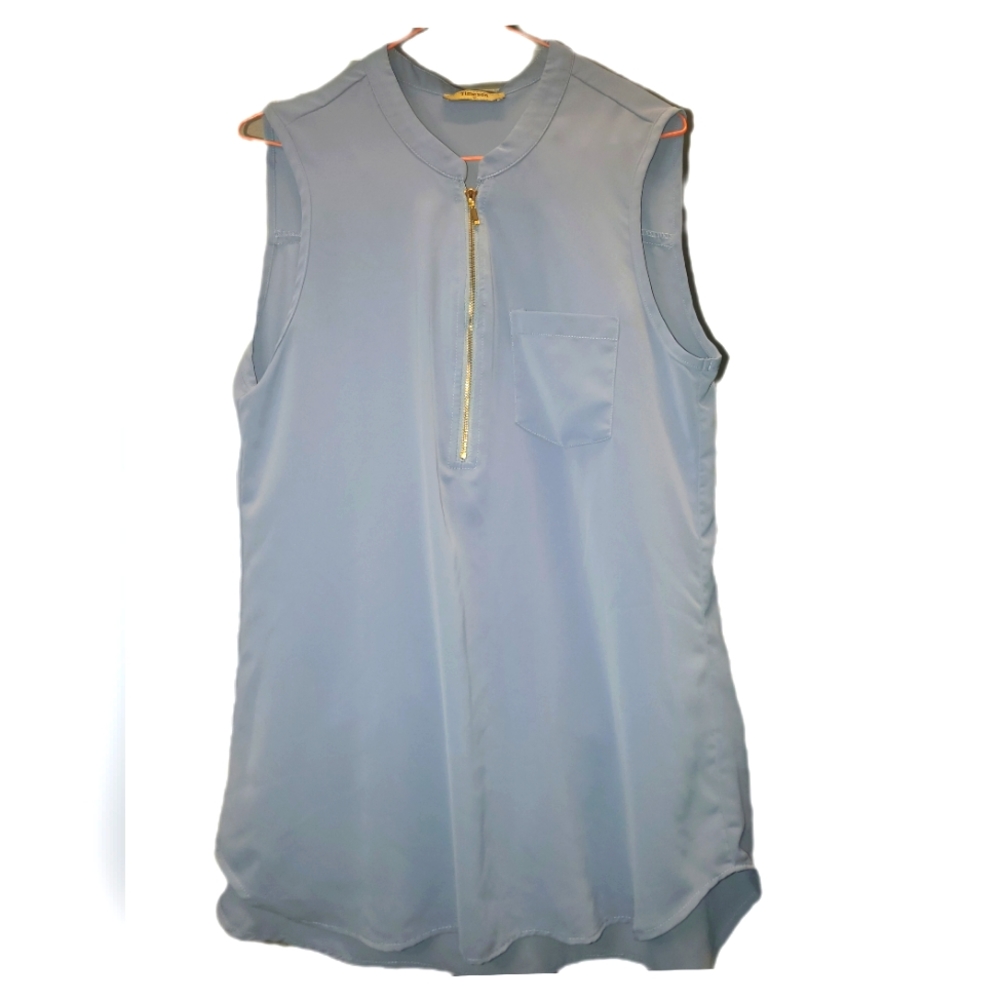 Blue Grey Woman's Sleeveless Blouse size medium